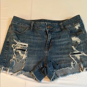 Maurice’s size 12 blue jean shorts with stretch , distressed